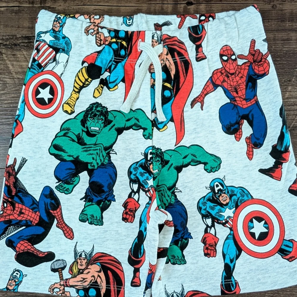 NWT H&M Marvel 2-Piece Set